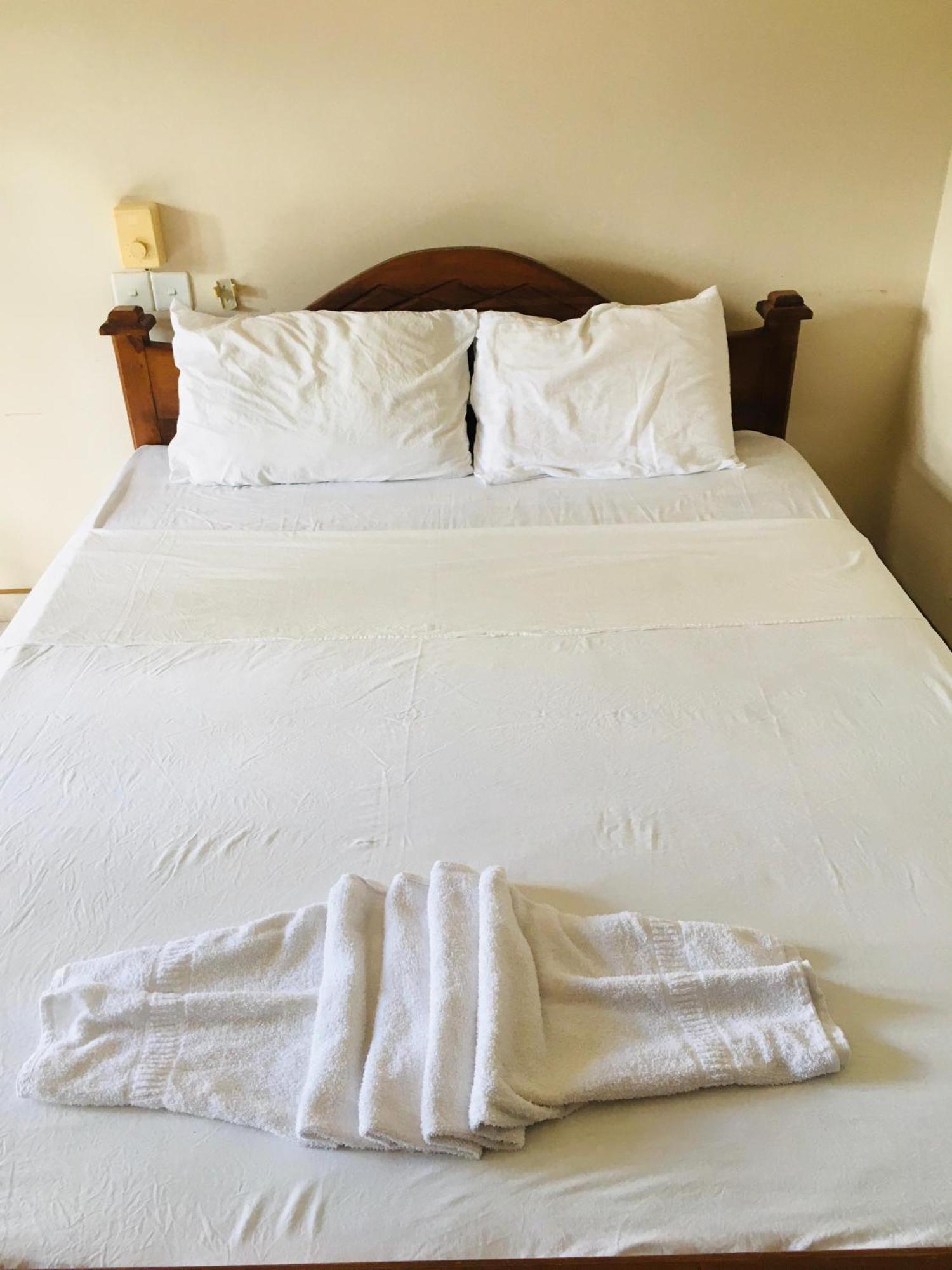 Mount House Hotel Apartment ديكويلاّ تين المظهر الخارجي الصورة